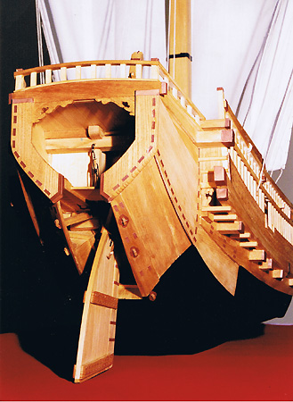 和船の特徴である ちり や 舵